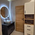 Mega Apartmaji *