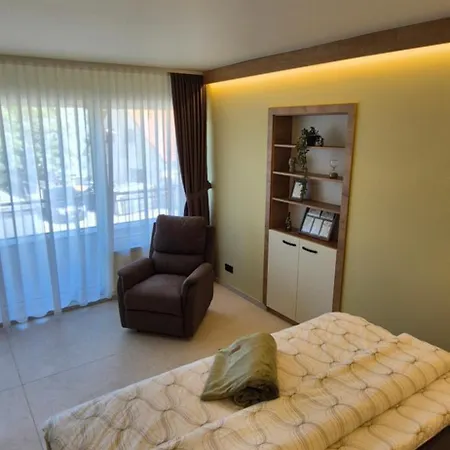 Mega Apartmaji Apartament *