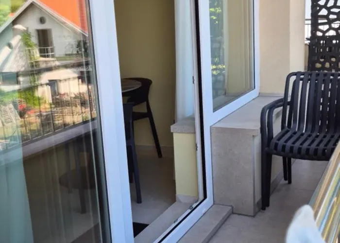 Mega Apartmaji דירה *